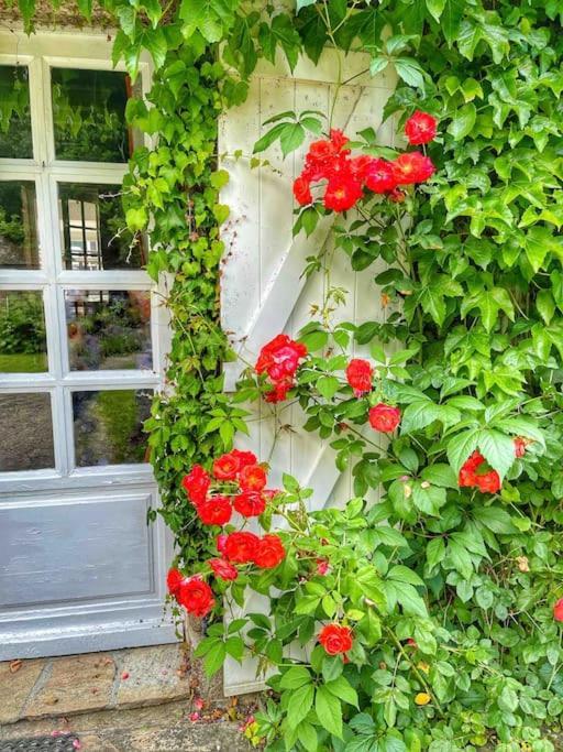 Magnificent 18Th Century, 5 Star Luxury Spa Melleray-la-Vallée Exterior photo